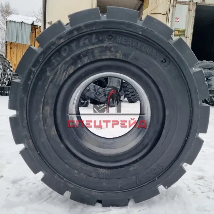 Шина цельнолитая ROYAL 18*7-8